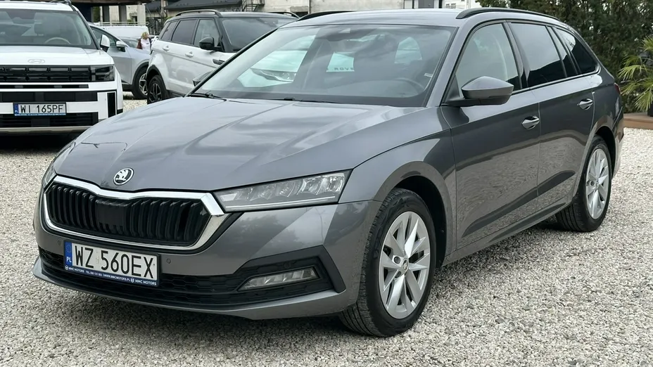 SKODA Octavia -