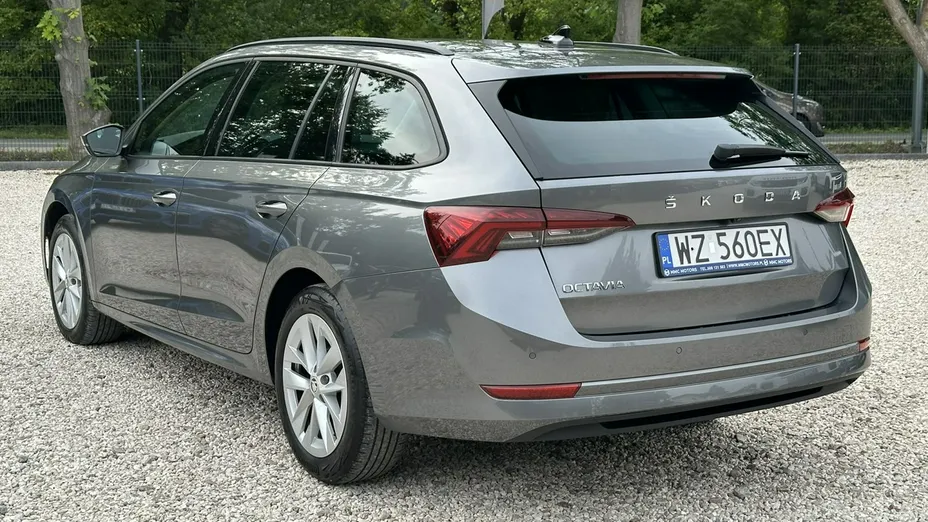 SKODA Octavia -