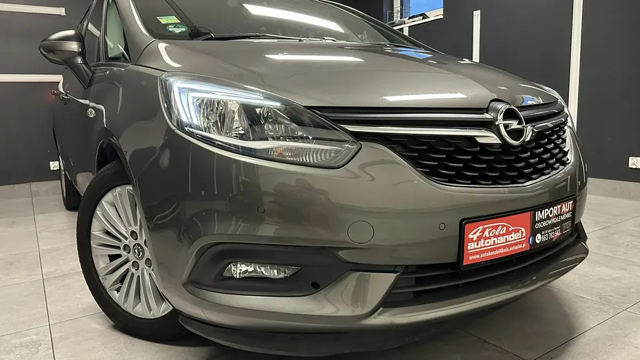 OPEL Zafira -