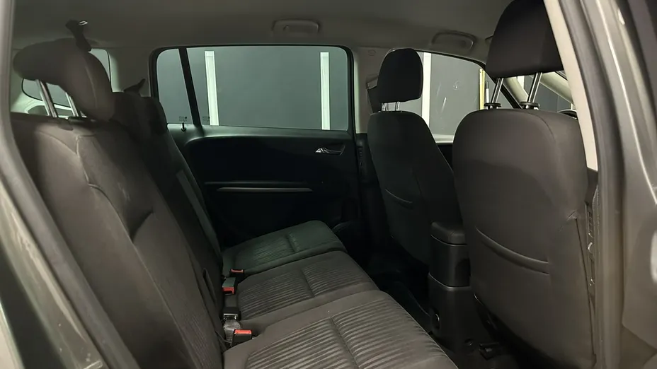 OPEL Zafira -