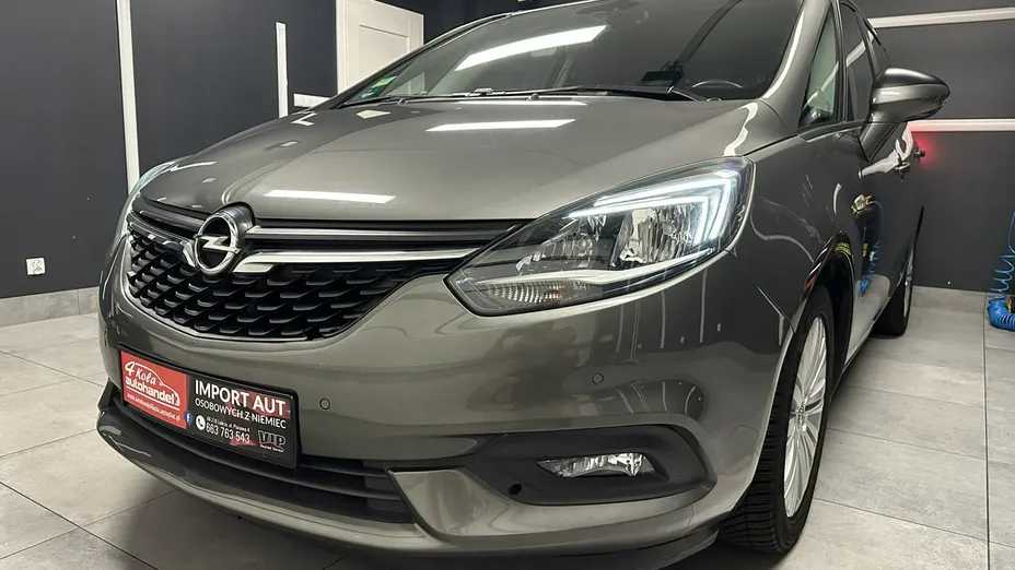 OPEL Zafira -