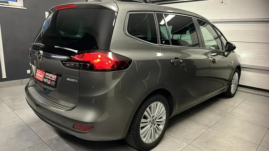 OPEL Zafira -