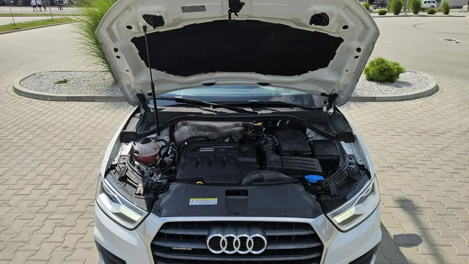 AUDI Q3 -