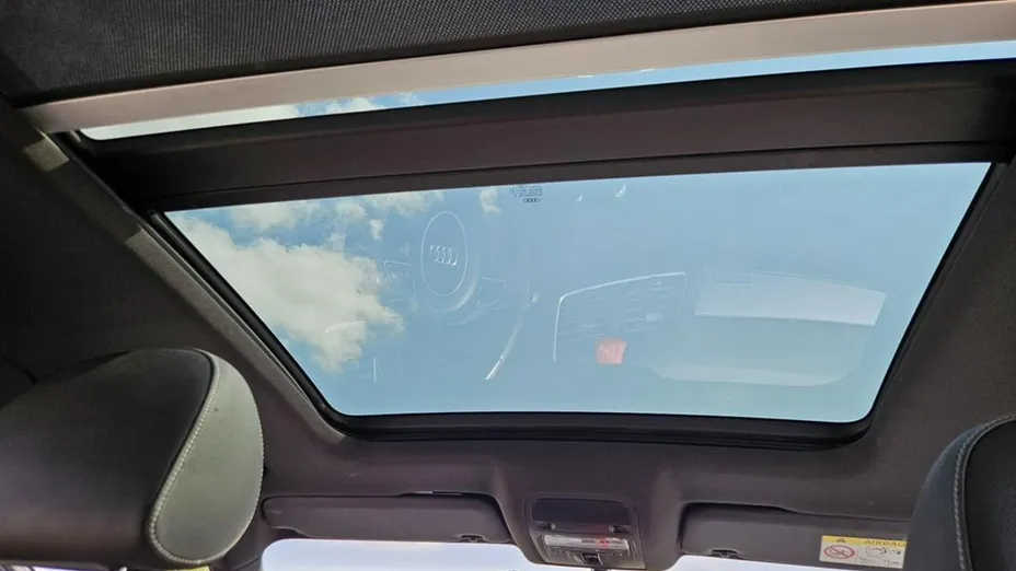 AUDI Q3 -