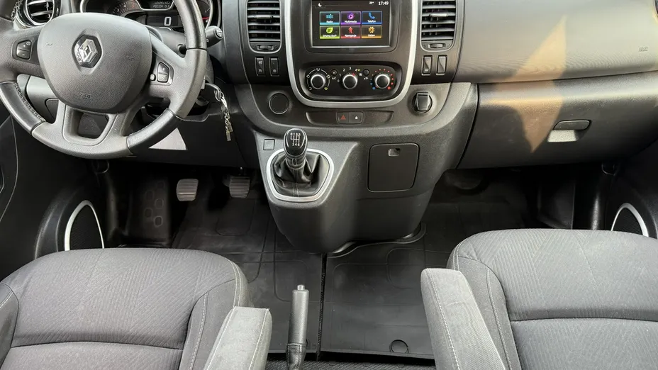 RENAULT Trafic -