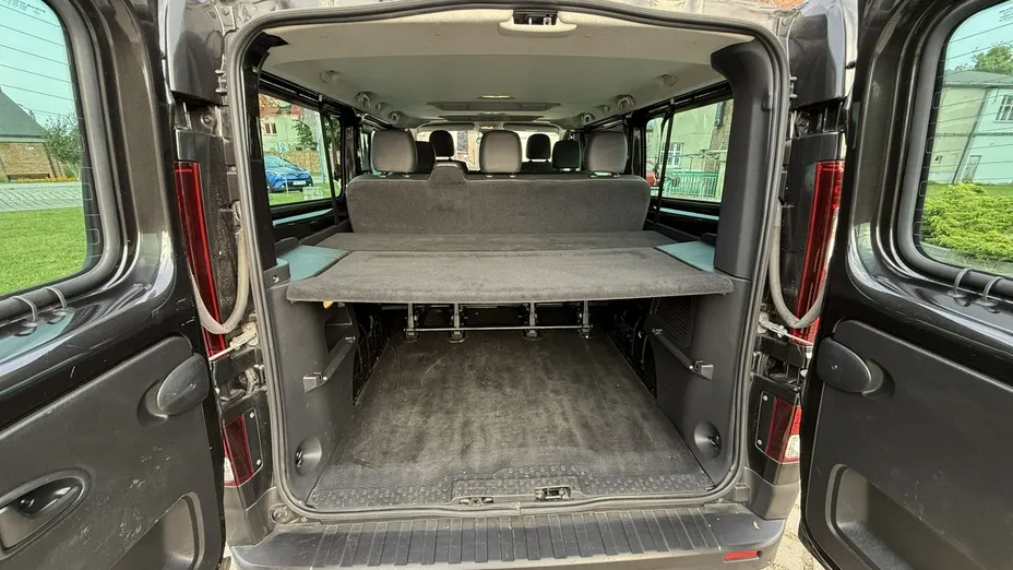 RENAULT Trafic -