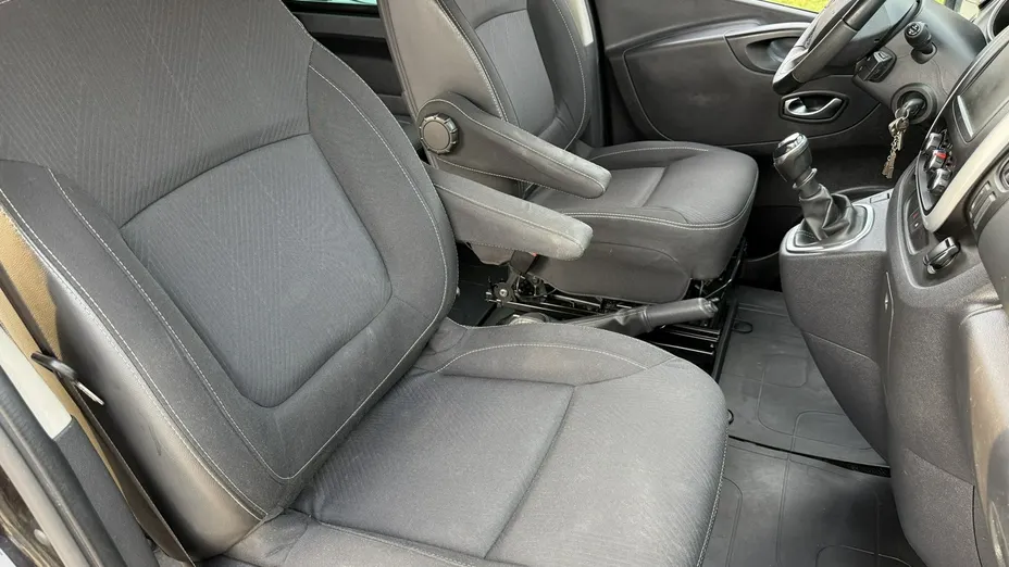 RENAULT Trafic -