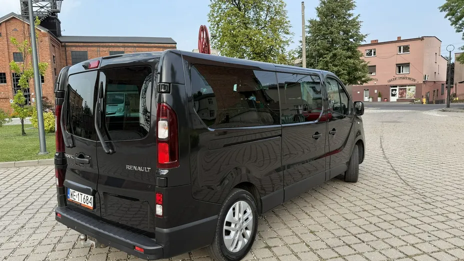 RENAULT Trafic -