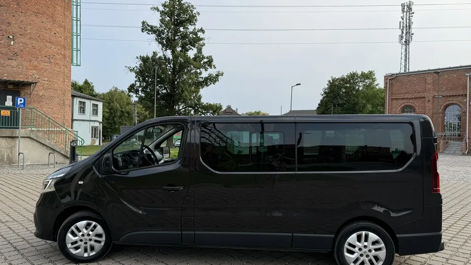 RENAULT Trafic -