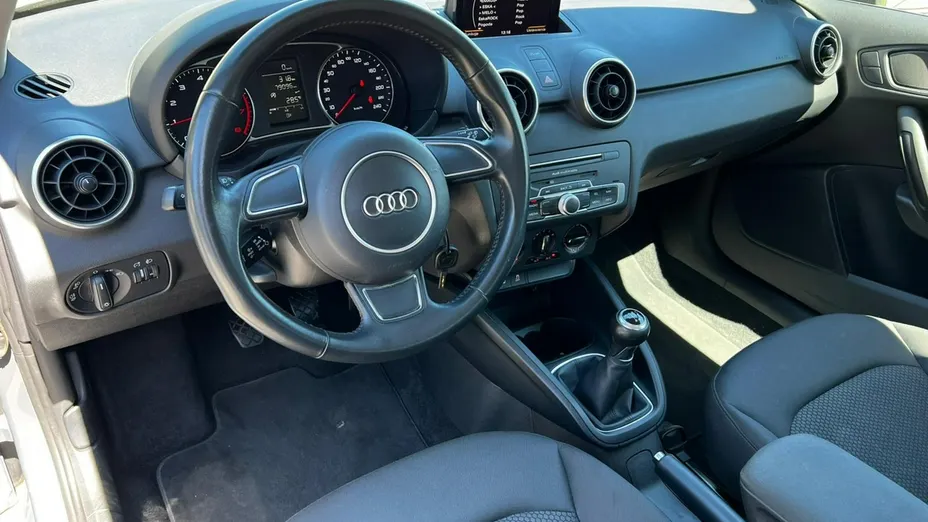 AUDI A1 -