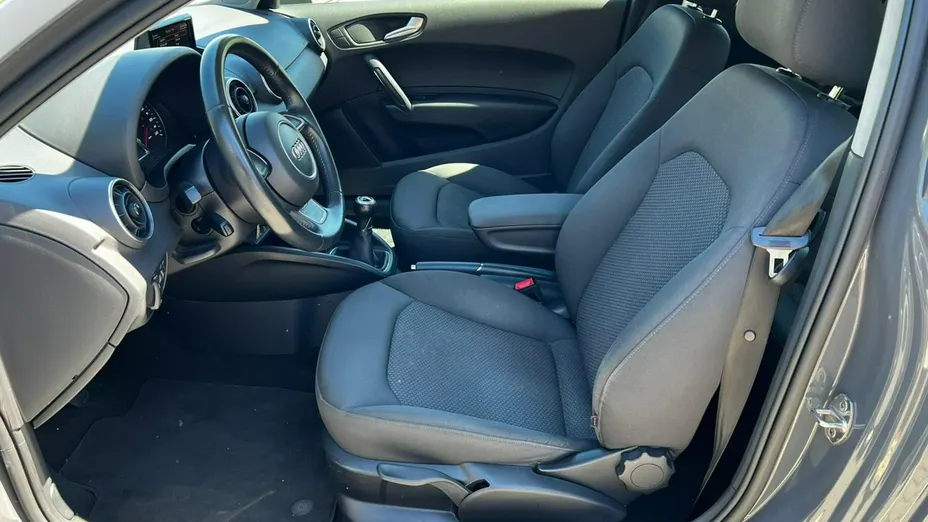 AUDI A1 -