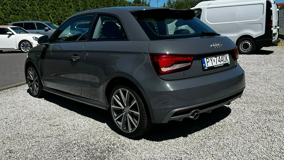 AUDI A1 -