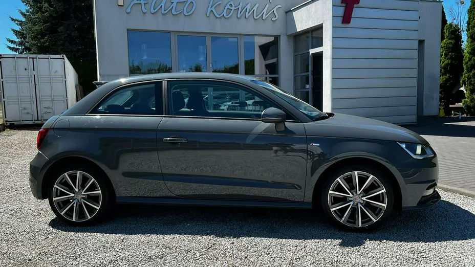 AUDI A1 -