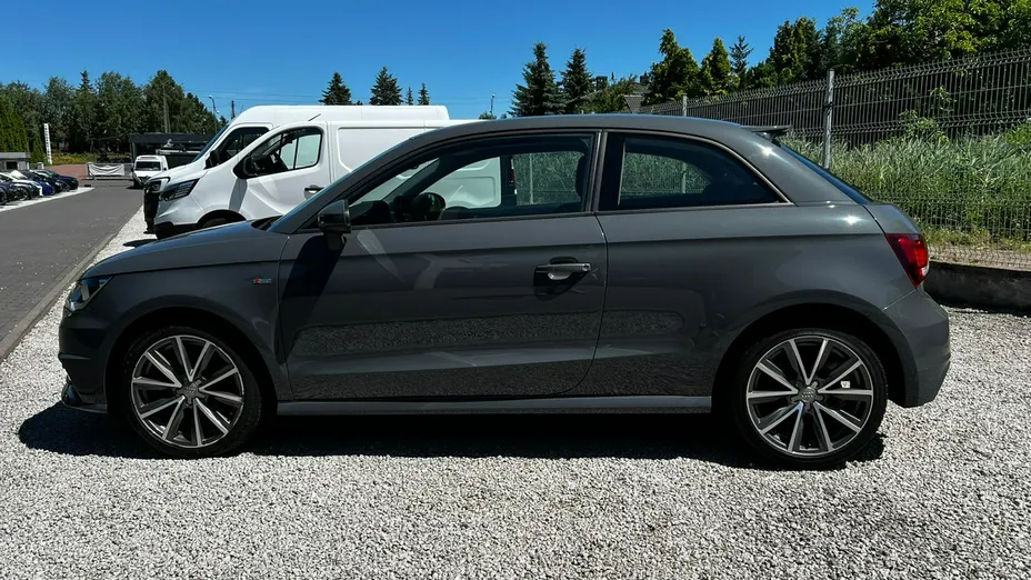 AUDI A1 -