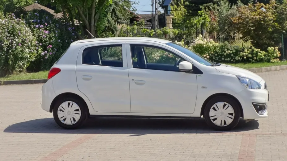 MITSUBISHI Space Star -