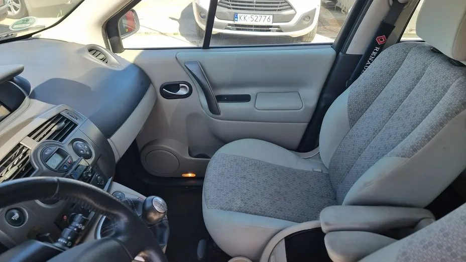 RENAULT Scenic -