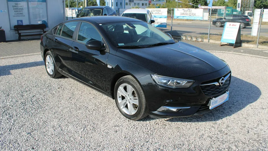 OPEL Insignia -