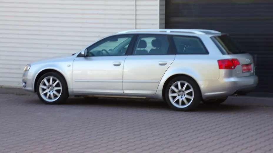 AUDI A4 Avant -