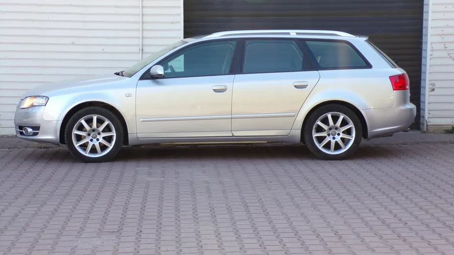 AUDI A4 Avant -