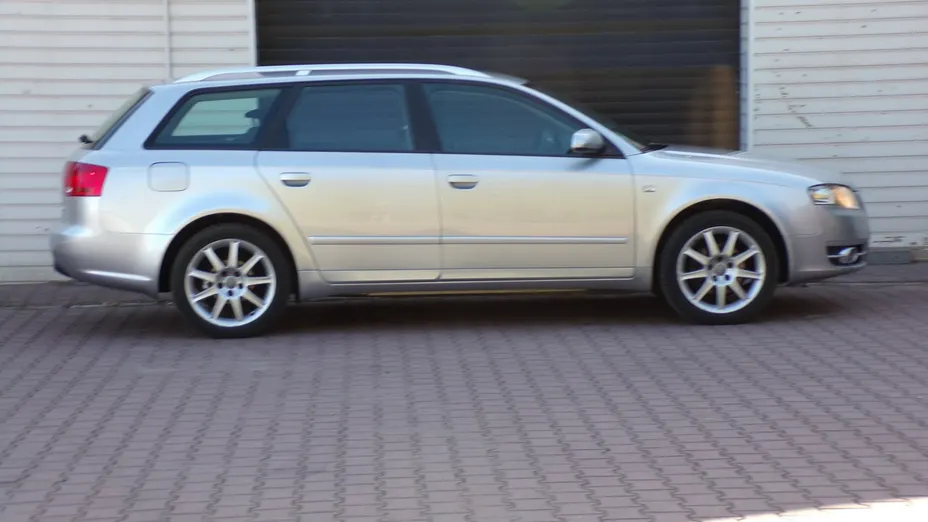 AUDI A4 Avant -