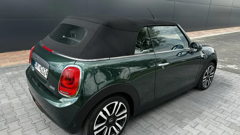 MINI Cabrio -