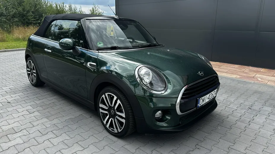 MINI Cabrio -