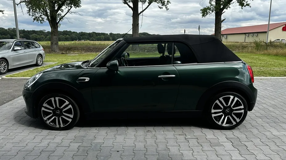 MINI Cabrio -