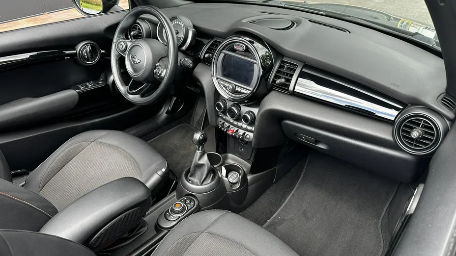 MINI Cabrio -