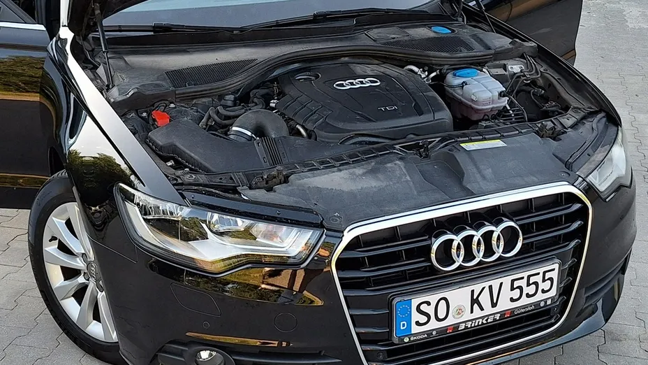 AUDI A6 -