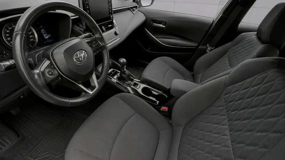 TOYOTA Corolla -