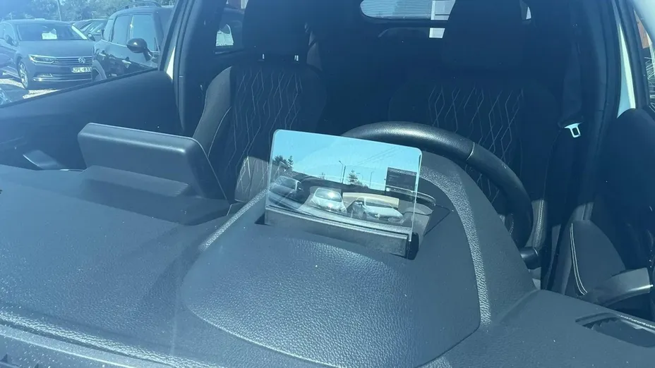 MITSUBISHI Eclipse Cross -