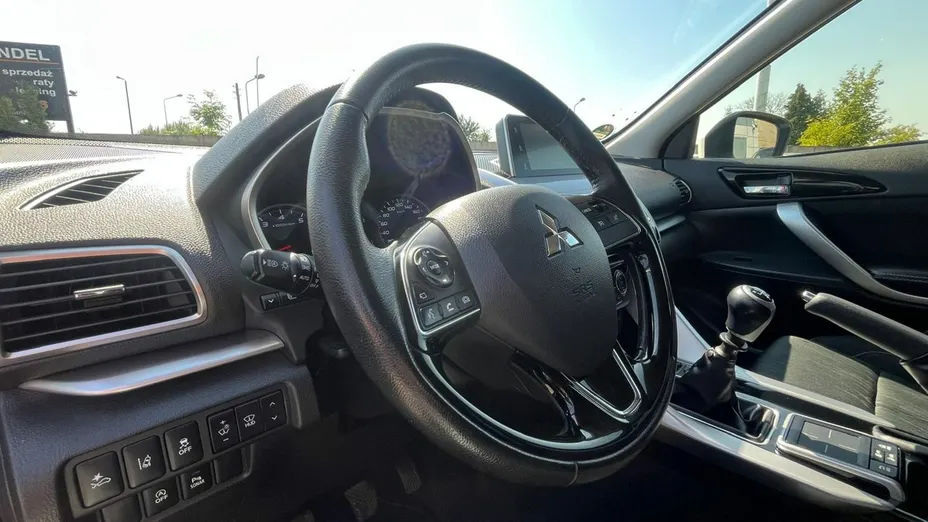 MITSUBISHI Eclipse Cross -