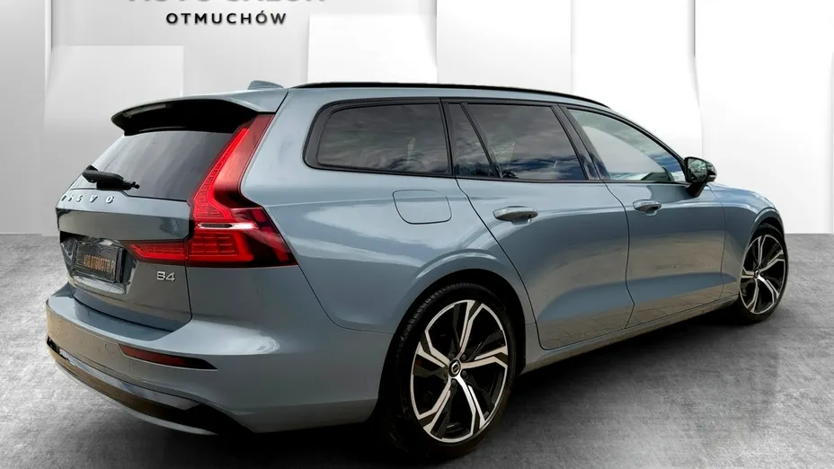 VOLVO V60 -
