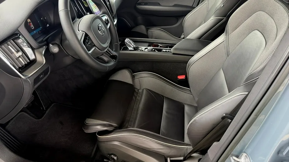 VOLVO V60 -