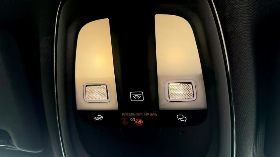 VOLVO V60 -
