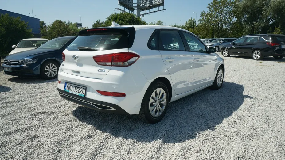 HYUNDAI i30 -