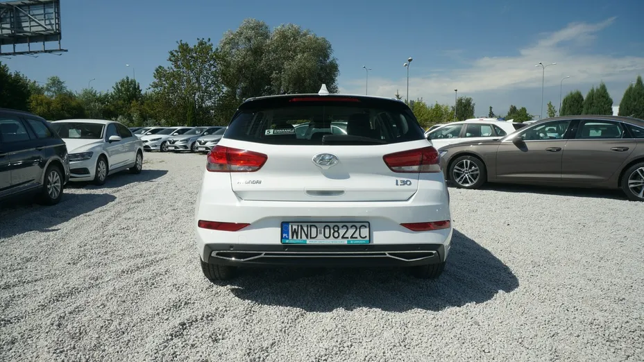HYUNDAI i30 -