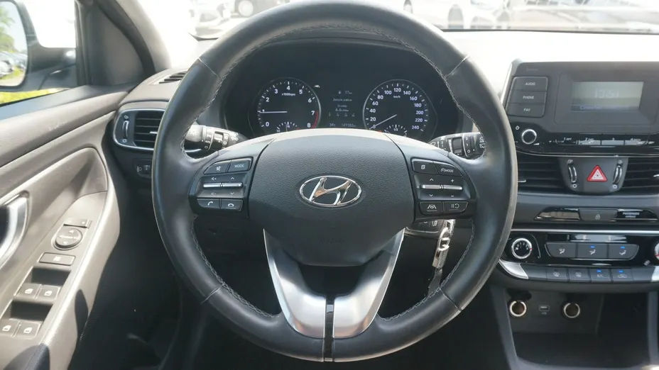 HYUNDAI i30 -