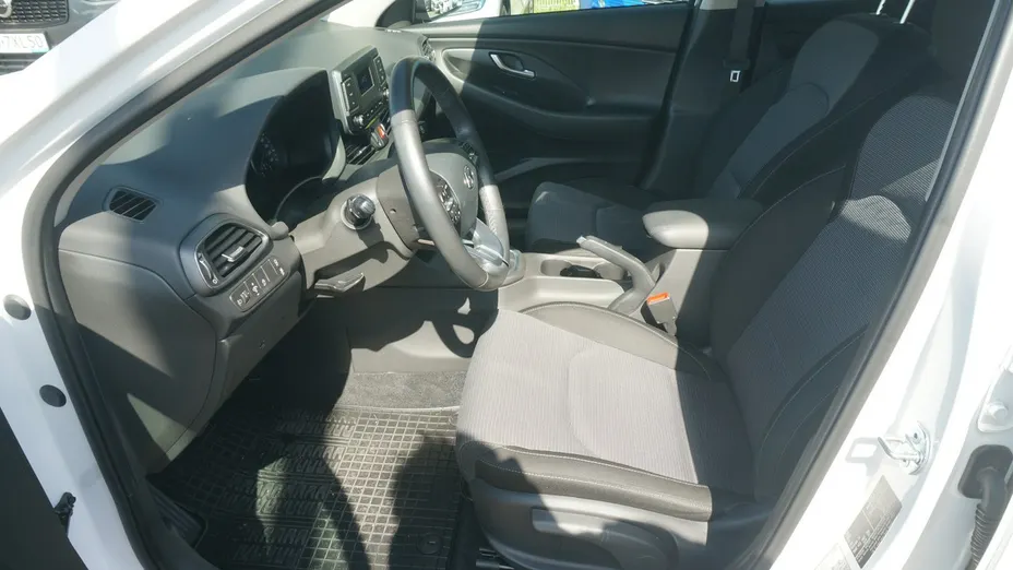HYUNDAI i30 -