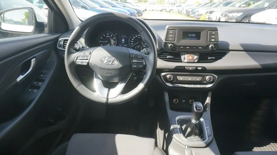 HYUNDAI i30 -