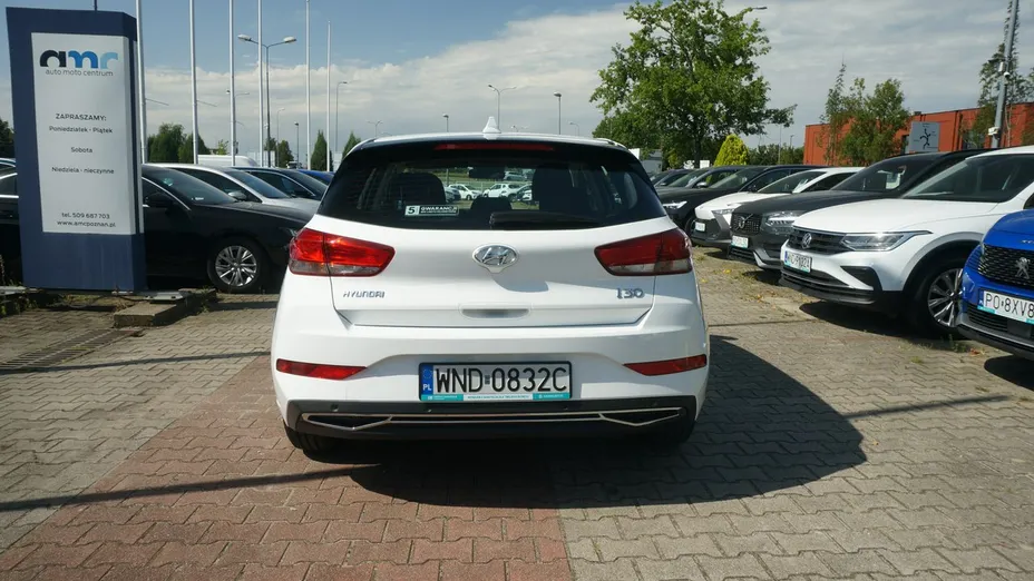 HYUNDAI i30 -