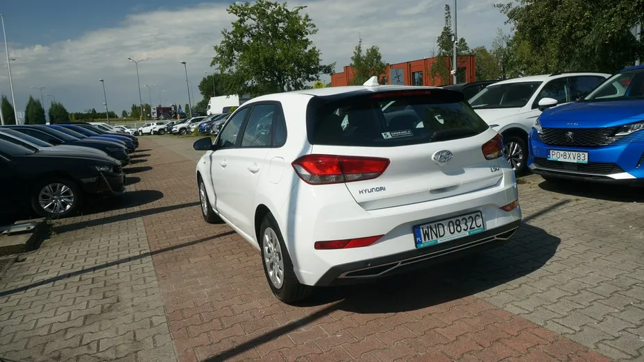 HYUNDAI i30 -