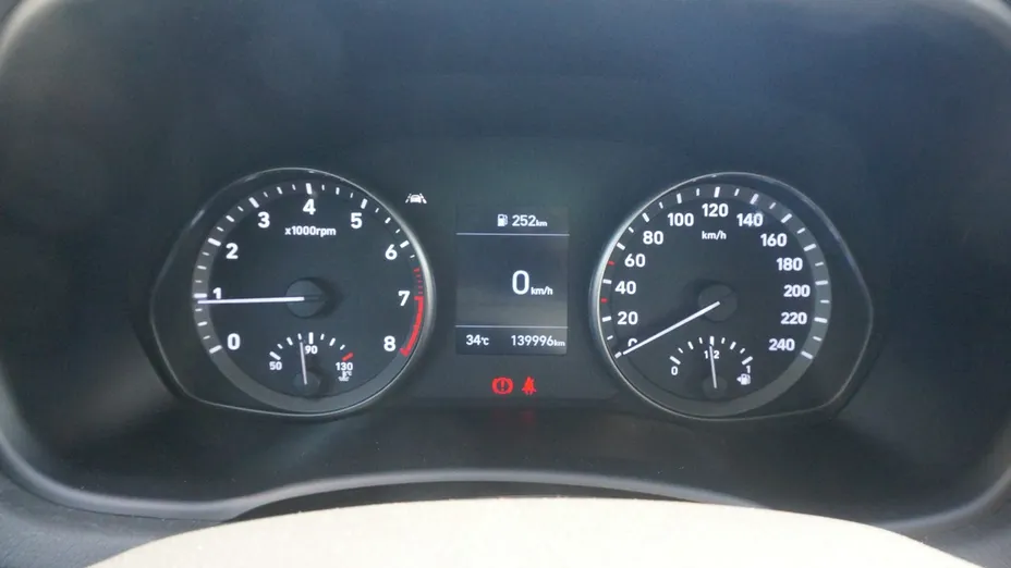 HYUNDAI i30 -