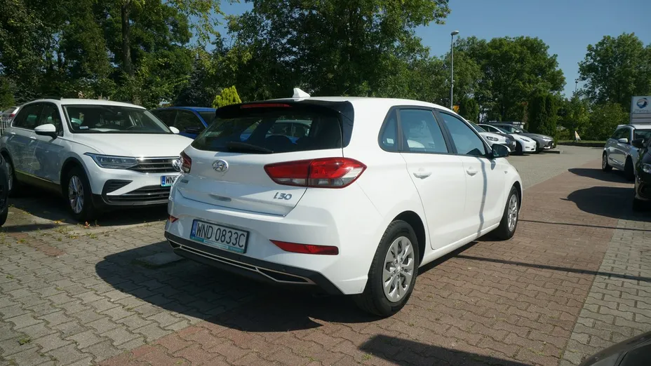 HYUNDAI i30 -