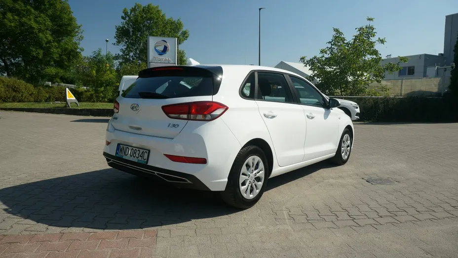 HYUNDAI i30 -