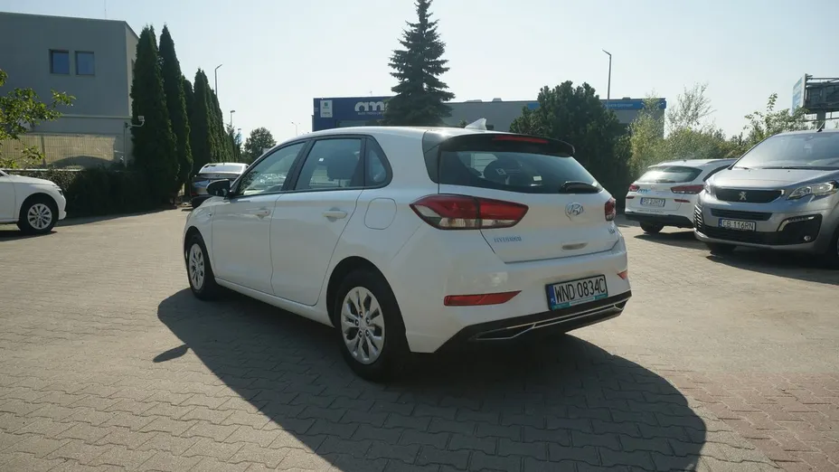 HYUNDAI i30 -