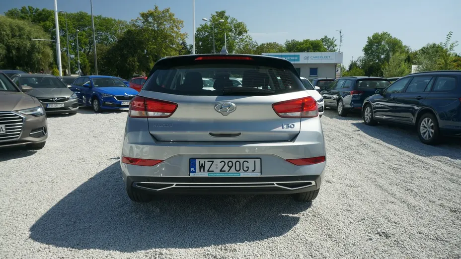 HYUNDAI i30 -