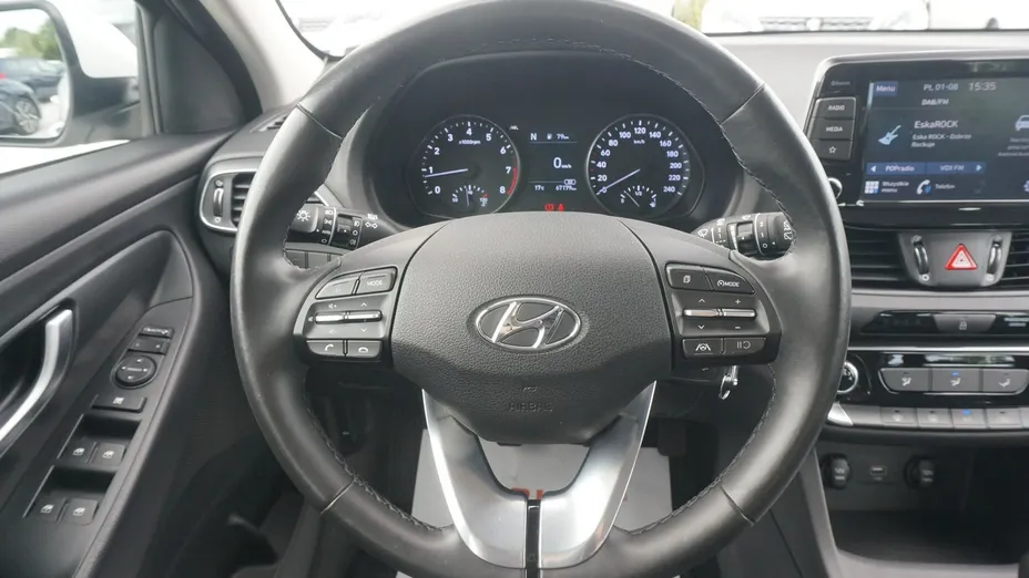 HYUNDAI i30 -
