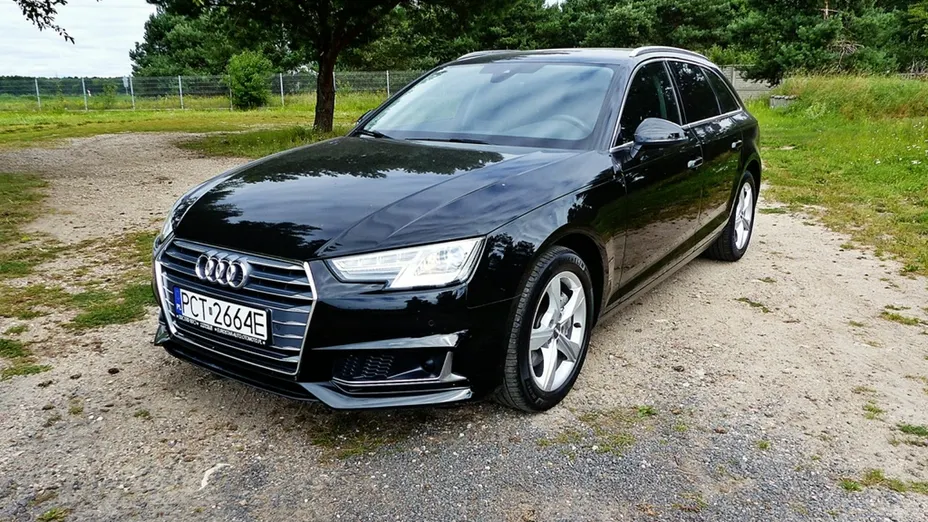AUDI A4 -