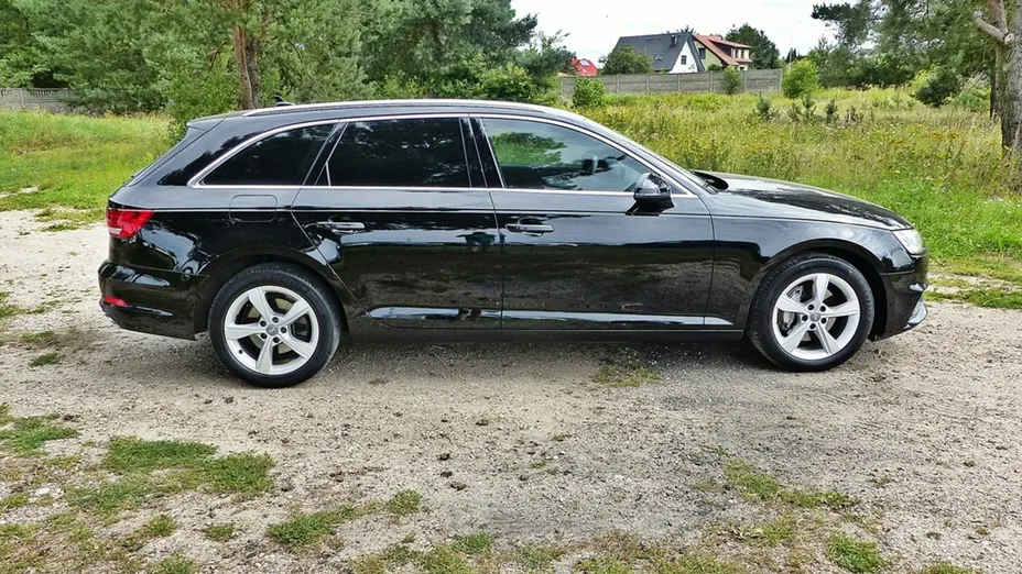 AUDI A4 -